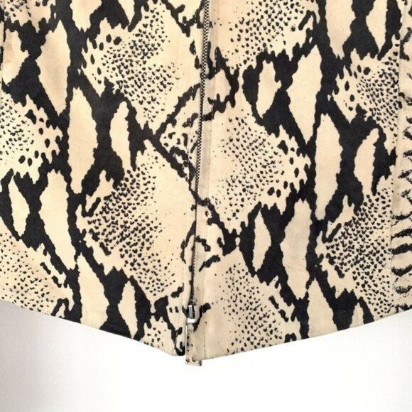 Giorgio Armani Leather Snake Print Cropped Jacket Size 38 Full Zip Silk Italy - Picture 7 of 8